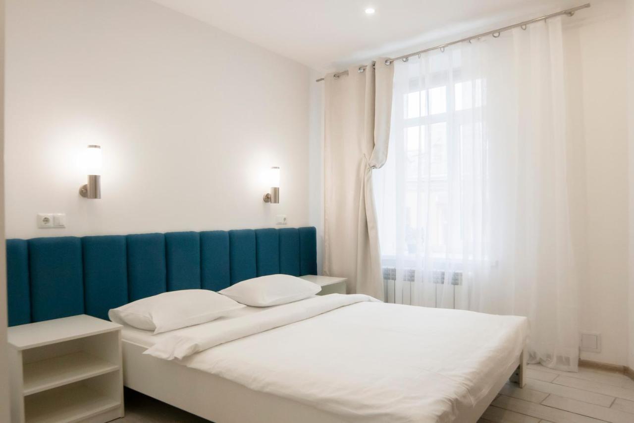 Ultra Lux 3 Rooms Apartment Near Arena City Kiev Exterior foto